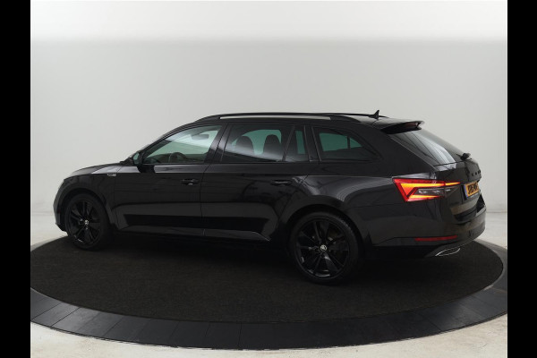 Škoda Superb 1.4 TSI iV Sportline | Stoelverwarming | Alcantara | Adaptive cruise | Camera | Carplay | Matrix LED | Stuurverwarming | Virtual Cockpit | Navigatie | Parkeerhulp | Sportstoelen | Sfeerverlichting | PHEV | Plug In