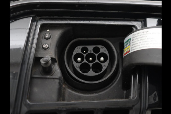 Škoda Superb 1.4 TSI iV Sportline | Stoelverwarming | Alcantara | Adaptive cruise | Camera | Carplay | Matrix LED | Stuurverwarming | Virtual Cockpit | Navigatie | Parkeerhulp | Sportstoelen | Sfeerverlichting | PHEV | Plug In