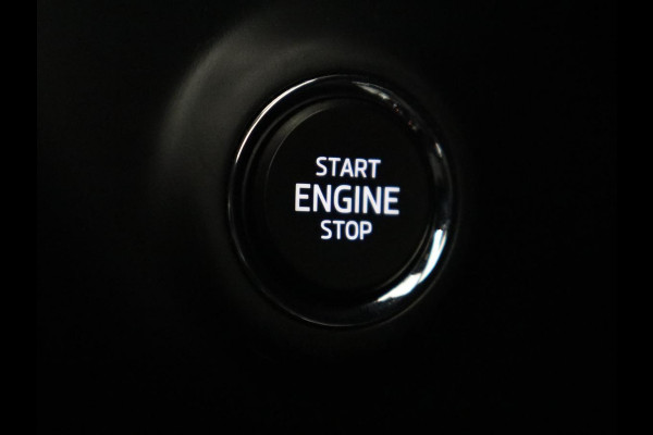 Škoda Superb 1.4 TSI iV Sportline | Stoelverwarming | Alcantara | Adaptive cruise | Camera | Carplay | Matrix LED | Stuurverwarming | Virtual Cockpit | Navigatie | Parkeerhulp | Sportstoelen | Sfeerverlichting | PHEV | Plug In