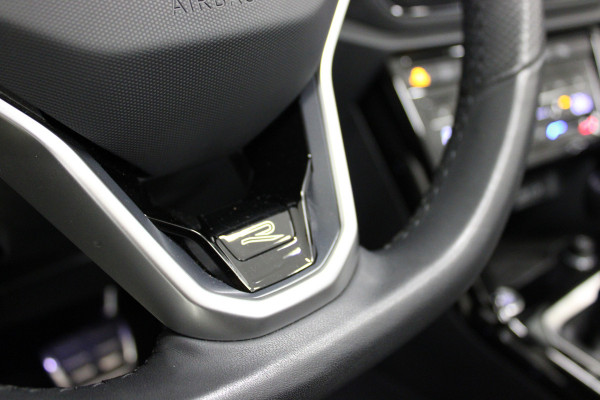 Volkswagen T-Roc Cabrio 1.5 TSI 150PK R-LINE SPORT LEDER/MATRIX-LED/NAVI/CARPLAY/FABRIEKS GARANTIE