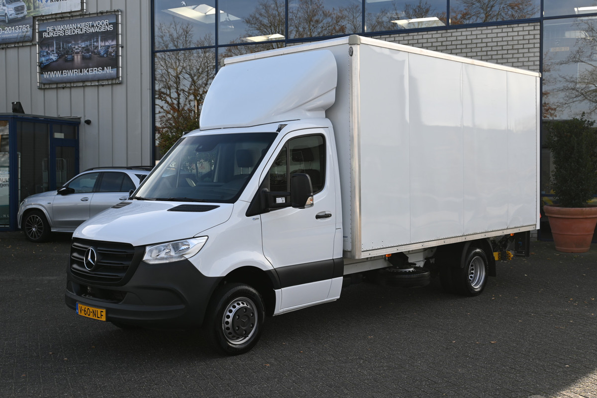 Mercedes-Benz Sprinter 515 CDI L3 Bakwagen met laadklep Dhollandia klep, MBUX met Apple Carplay/Android Auto