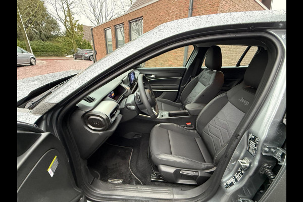 Jeep Avenger 1.2 e-Hybrid Altitude | STOELVERWARMING | ADAPTIEVE CRUISE CONTROL | PARKEERSENSOREN