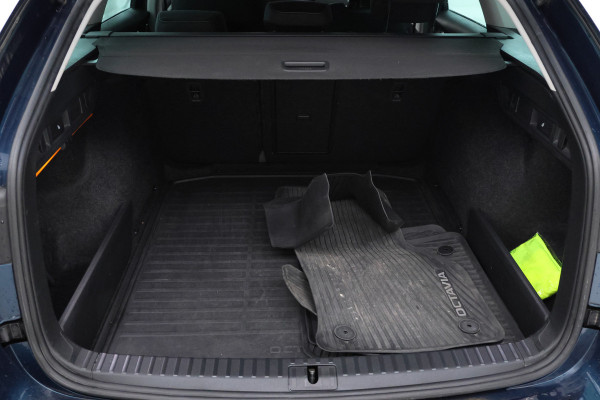 Škoda Octavia Combi 2.0 TDI Greentech Ambition Navigatie, Virtual cockpit, Navigatie