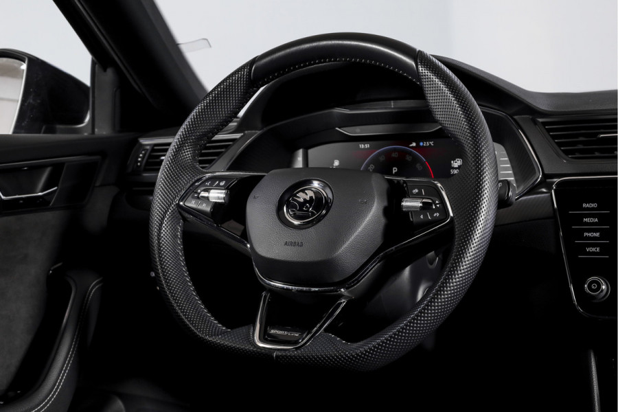 Škoda Superb Combi 1.4 TSI iV Sportline Business | Dig. Cockpit | Cruise | Stoel-+Stuurverw. PDC | Camera | App. Connect | ECC | Elek. Klep | LM 18" | 1944