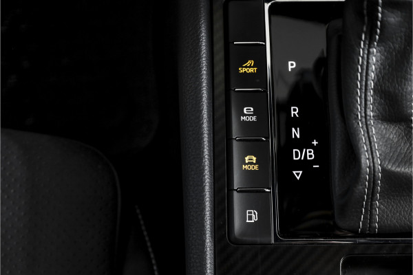 Škoda Superb Combi 1.4 TSI iV Sportline Business | Dig. Cockpit | Cruise | Stoel-+Stuurverw. PDC | Camera | App. Connect | ECC | Elek. Klep | LM 18" | 1944