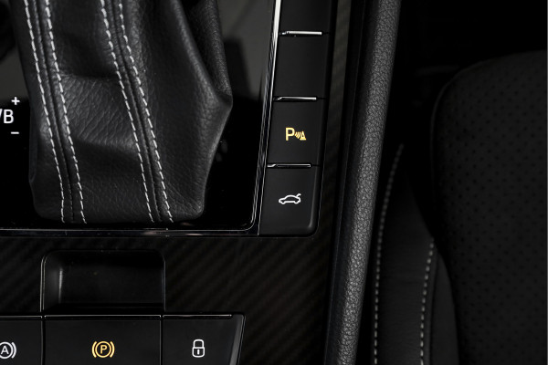 Škoda Superb Combi 1.4 TSI iV Sportline Business | Dig. Cockpit | Cruise | Stoel-+Stuurverw. PDC | Camera | App. Connect | ECC | Elek. Klep | LM 18" | 1944