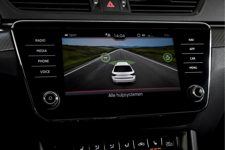 Škoda Superb Combi 1.4 TSI iV Sportline Business | Dig. Cockpit | Cruise | Stoel-+Stuurverw. PDC | Camera | App. Connect | ECC | Elek. Klep | LM 18" | 1944