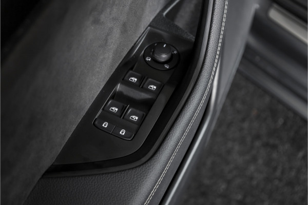 Škoda Superb Combi 1.4 TSI iV Sportline Business | Dig. Cockpit | Cruise | Stoel-+Stuurverw. PDC | Camera | App. Connect | ECC | Elek. Klep | LM 18" | 1944