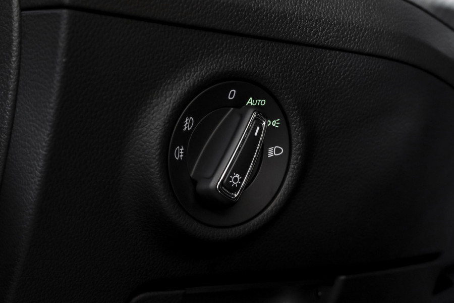 Škoda Superb Combi 1.4 TSI iV Sportline Business | Dig. Cockpit | Cruise | Stoel-+Stuurverw. PDC | Camera | App. Connect | ECC | Elek. Klep | LM 18" | 1944