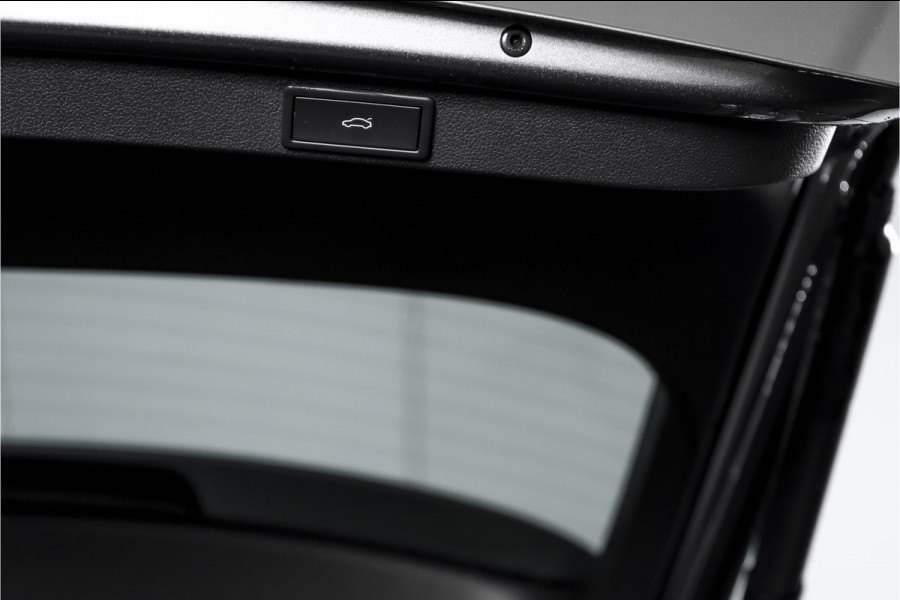 Škoda Superb Combi 1.4 TSI iV Sportline Business | Dig. Cockpit | Cruise | Stoel-+Stuurverw. PDC | Camera | App. Connect | ECC | Elek. Klep | LM 18" | 1944