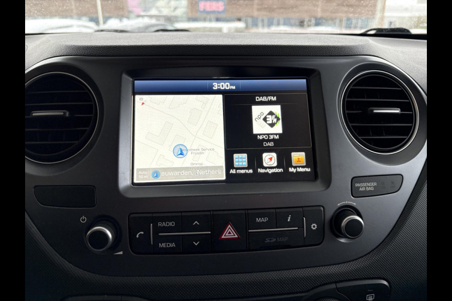 Hyundai i10 1.0i Premium | Stoelverwarming | Cruise Control | Parkeersensoren | Navigatie & Carplay |