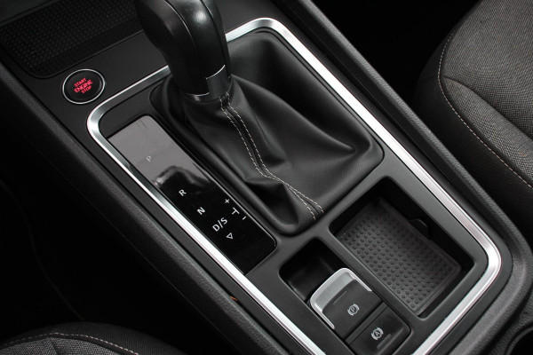 Seat Ateca 1.5 TSI 150pk DSG Style | Navigatie | Apple Carplay/Android Auto | Adaptive Cruise Control | Parkeersensor achter | Camera | Stoel-en stuurverwarming | Virtual Cockpit | Climate Control | Ledverlichting voor