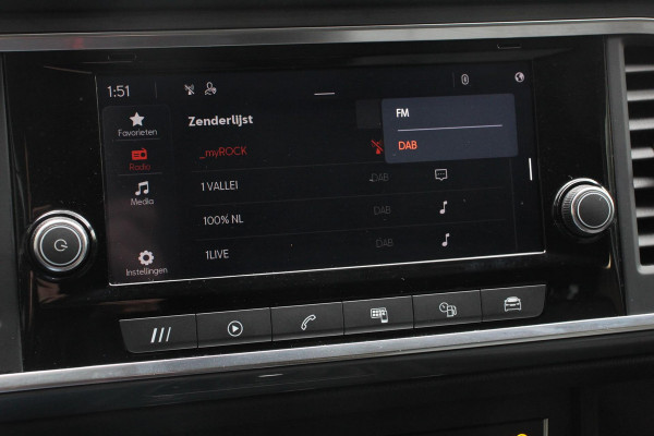 Seat Ateca 1.5 TSI 150pk DSG Style | Navigatie | Apple Carplay/Android Auto | Adaptive Cruise Control | Parkeersensor achter | Camera | Stoel-en stuurverwarming | Virtual Cockpit | Climate Control | Ledverlichting voor