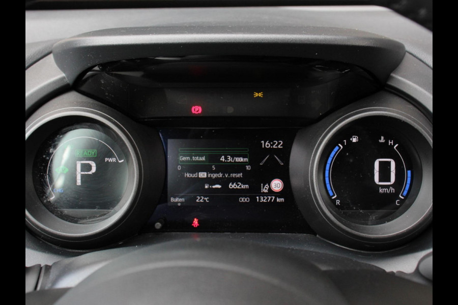 Toyota Yaris Cross 1.5 Hybrid Active Climate control Cruise control Parkeersensoren achter Achteruitrij camera Apple Carplay/ Android Auto