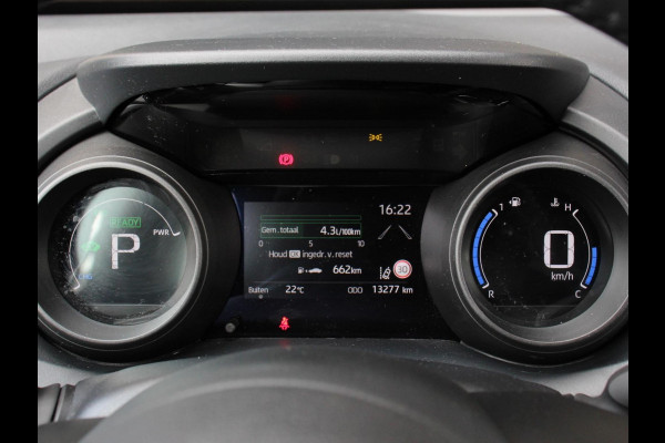 Toyota Yaris Cross 1.5 Hybrid Active Climate control Cruise control Parkeersensoren achter Achteruitrij camera Apple Carplay/ Android Auto