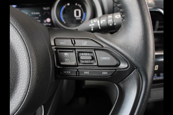 Toyota Yaris Cross 1.5 Hybrid Active Climate control Cruise control Parkeersensoren achter Achteruitrij camera Apple Carplay/ Android Auto
