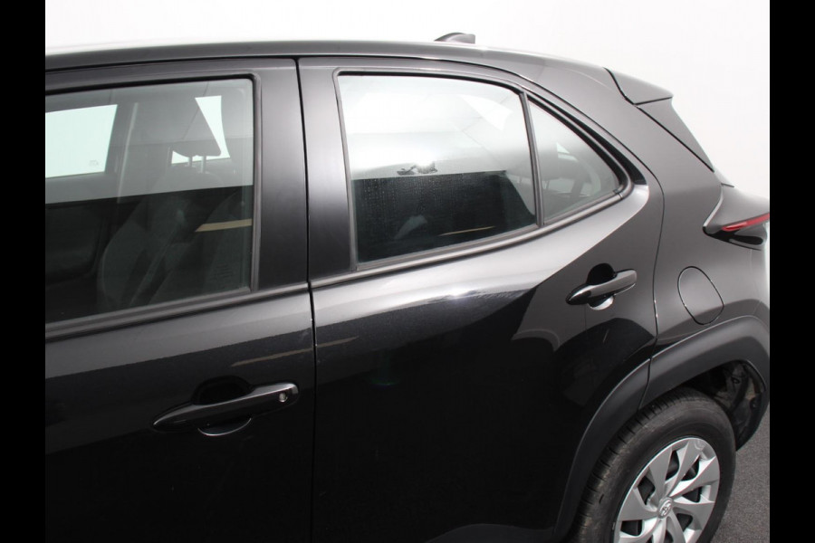 Toyota Yaris Cross 1.5 Hybrid Active Climate control Cruise control Parkeersensoren achter Achteruitrij camera Apple Carplay/ Android Auto