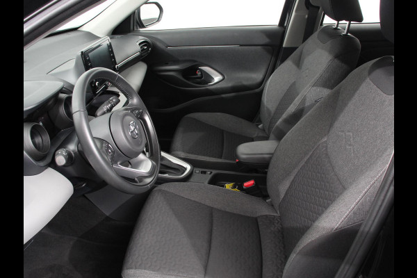 Toyota Yaris Cross 1.5 Hybrid Active Climate control Cruise control Parkeersensoren achter Achteruitrij camera Apple Carplay/ Android Auto