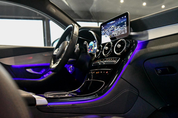 Mercedes-Benz GLC Coupé 200 4MATIC AMG. Pano, Distro+, 360, Leder, 20'', CarPlay, Sfeer!