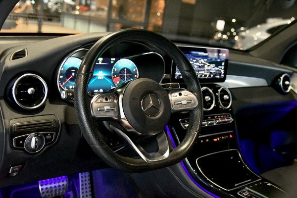 Mercedes-Benz GLC Coupé 200 4MATIC AMG. Pano, Distro+, 360, Leder, 20'', CarPlay, Sfeer!