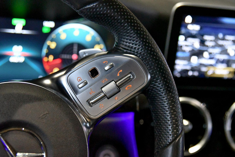 Mercedes-Benz GLC Coupé 200 4MATIC AMG. Pano, Distro+, 360, Leder, 20'', CarPlay, Sfeer!