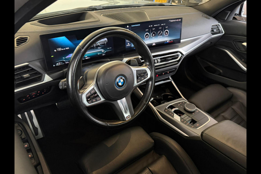 BMW 3-serie 330e xDrive M-Sport Pro | Kuipstoelen | Pano | ACC | HUD | Memory