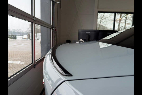 BMW 3-serie 330e xDrive M-Sport Pro | Kuipstoelen | Pano | ACC | HUD | Memory