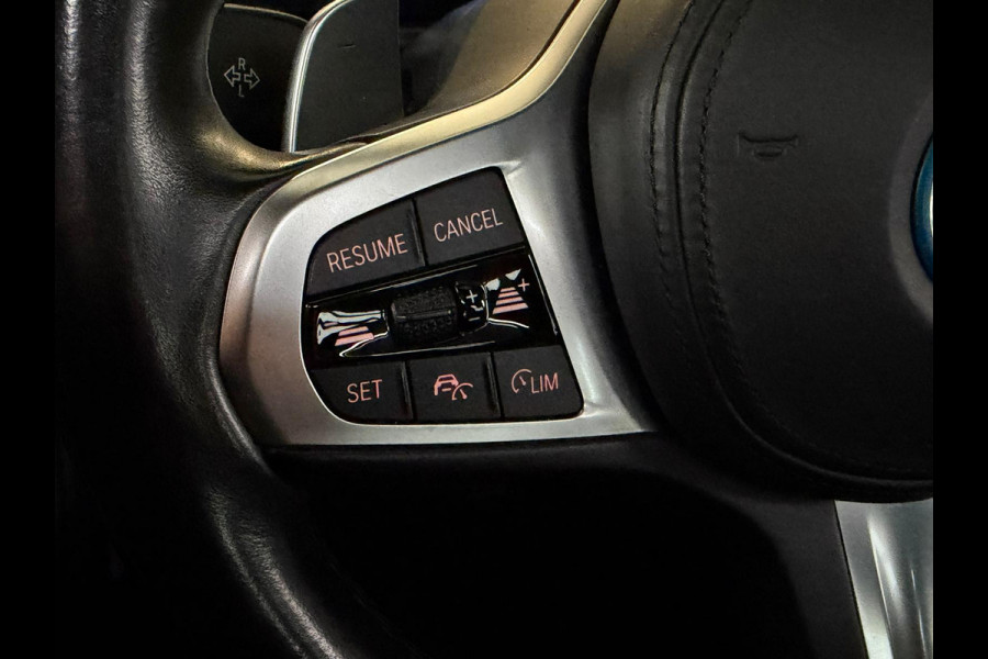 BMW 3-serie 330e xDrive M-Sport Pro | Kuipstoelen | Pano | ACC | HUD | Memory