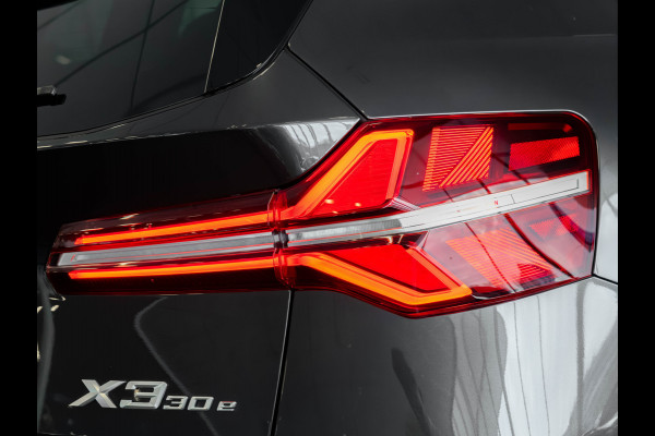 BMW X3 30e xDrive M-Sport - Pano - Trekhaak - ACC - Memoryzetel