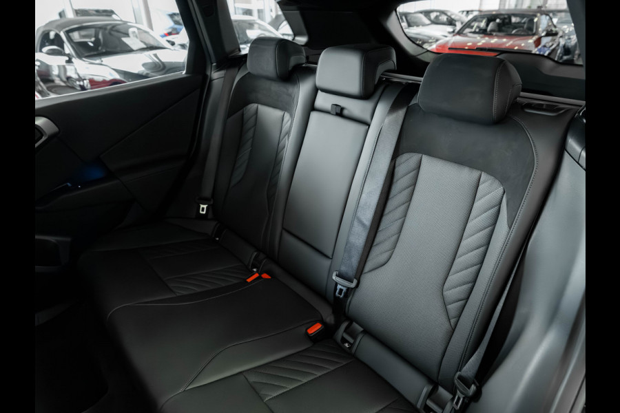 BMW X3 30e xDrive M-Sport - Pano - Trekhaak - ACC - Memoryzetel