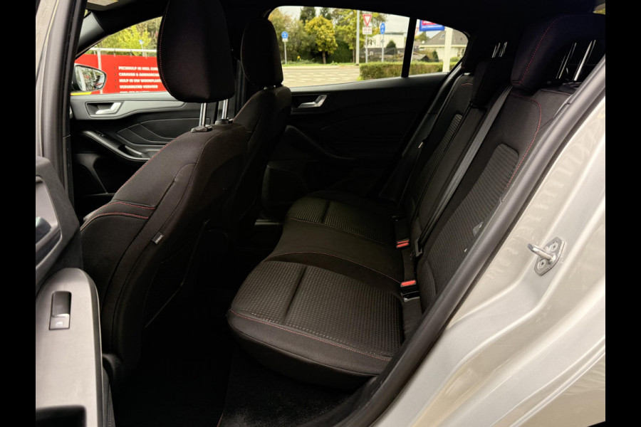 Ford Focus 1.0 EcoBoost Hybrid ST Line Style WINTER PACKAGE | TREKHAAK AFNEEMBAAR | NL AUTO |