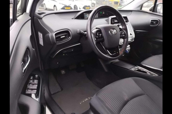 Toyota Prius 1.8 Dynamic Hybrid | Trekhaak | Stoelverwarming | Navigatie | Cruise Control | Climate Control |