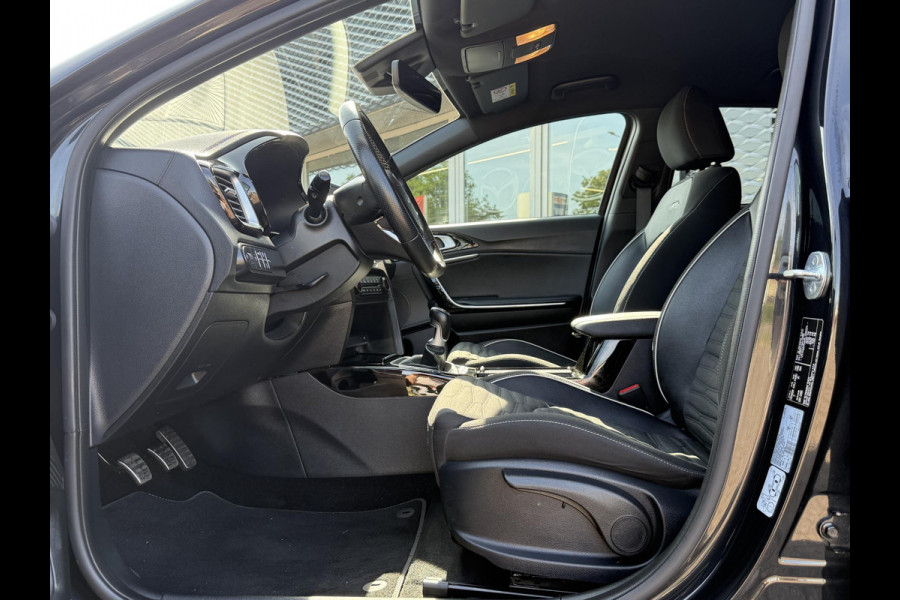 Kia Ceed 1.5 T-GDi GT-Line | ACHTERUITRIJCAMERA | NAVIGATIE SYSTEEM | CLIMATE CONTROL | AFNEEMBARE TREKHAAK |