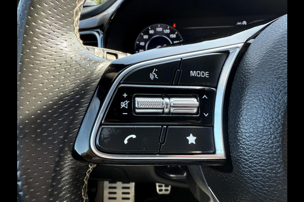 Kia Ceed 1.5 T-GDi GT-Line | ACHTERUITRIJCAMERA | NAVIGATIE SYSTEEM | CLIMATE CONTROL | AFNEEMBARE TREKHAAK |