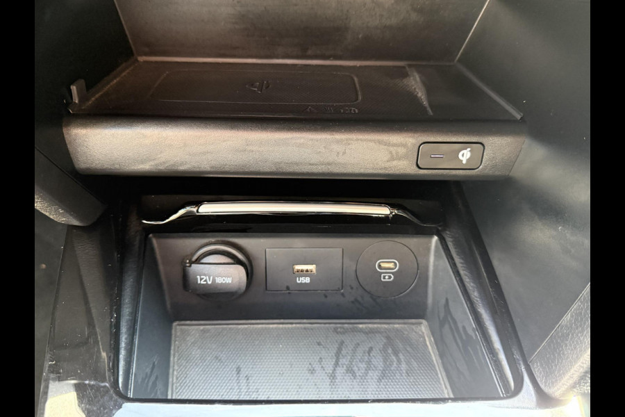 Kia Ceed 1.5 T-GDi GT-Line | ACHTERUITRIJCAMERA | NAVIGATIE SYSTEEM | CLIMATE CONTROL | AFNEEMBARE TREKHAAK |