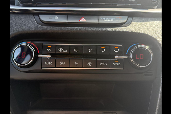 Kia Ceed 1.5 T-GDi GT-Line | ACHTERUITRIJCAMERA | NAVIGATIE SYSTEEM | CLIMATE CONTROL | AFNEEMBARE TREKHAAK |