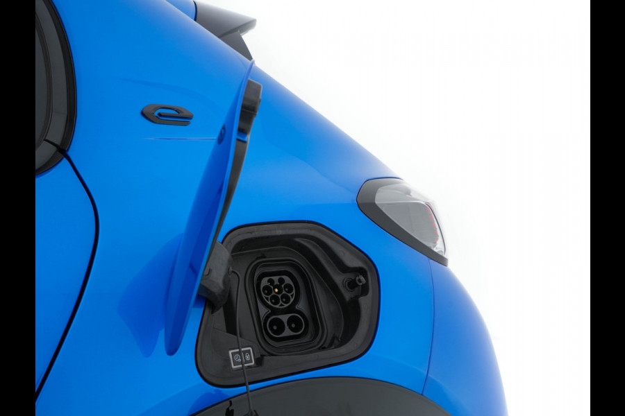 Peugeot e-208 EV GT 350 50 kWh [ 3-Fase ] (INCL.BTW) *PANO | FULL-LED | DIGI-COCKPIT | BLINDSPOT | CAMERA | LEATHER-ALCANTARA | AMBIENT-LIGHT | NAVI-FULLMAP | LANE-ASSIST | KEYLESS | DAB | CCS-FASTLOADER | HEATED-SPORTSEATS | 17''ALU