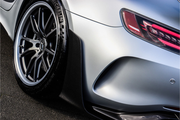 Mercedes-Benz AMG GTR 4.0 R PRO **Ceramic/Achterasbesturing/Full carbon**
