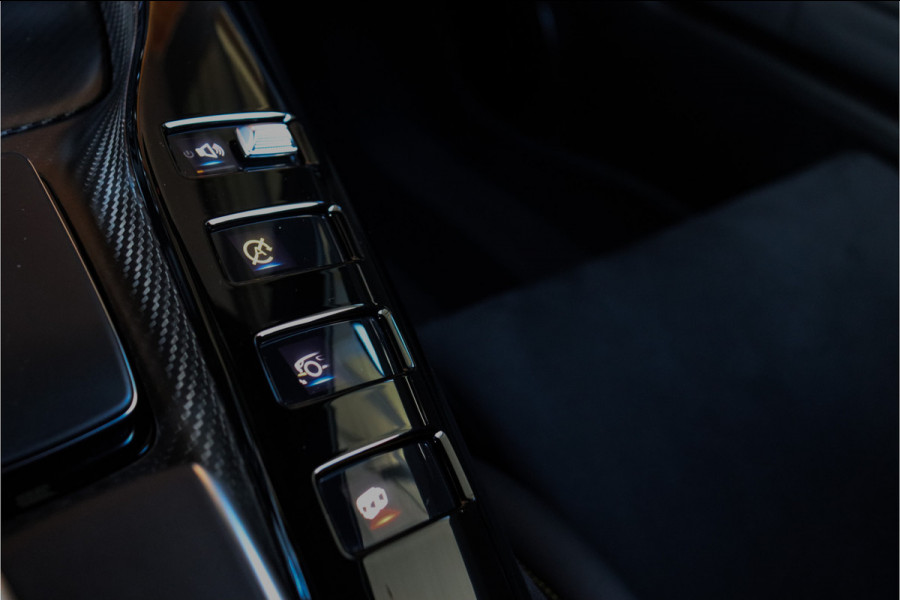 Mercedes-Benz AMG GTR 4.0 R PRO **Ceramic/Achterasbesturing/Full carbon**