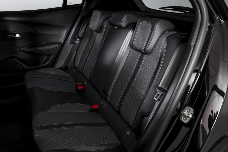 Peugeot 2008 1.2 Hybrid 145 Allure - Automaat | Dig. Cockpit | Adapt. Cruise | Stoelverw. | PDC | Camera | App. Connect | ECC | DAB | LM 17" | 8306