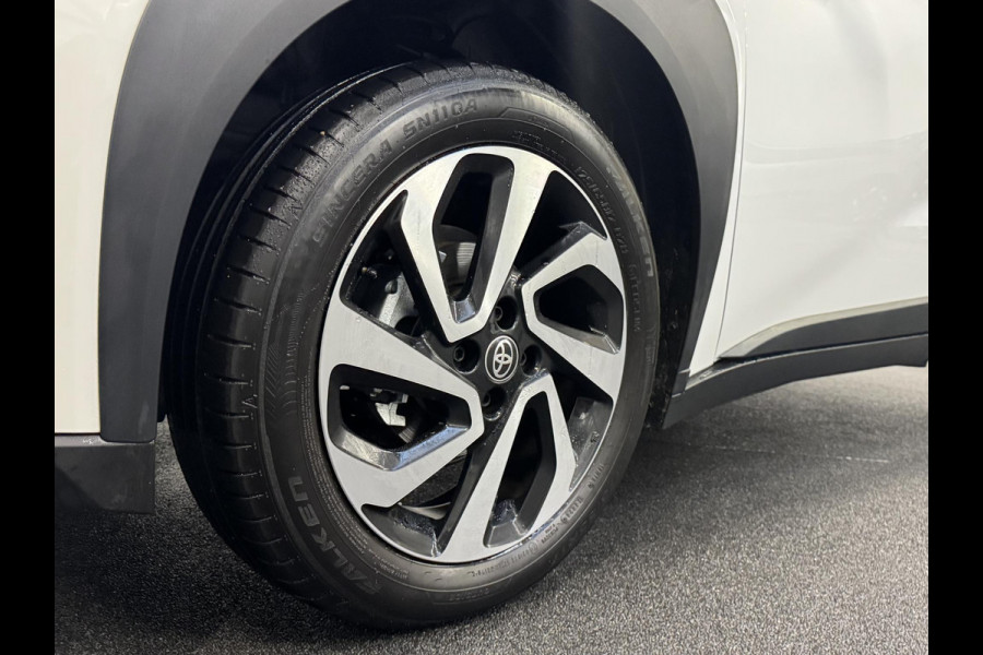 Toyota Aygo X 1.0 VVT-i Automaat Pulse Navigatie Apple Carplay/Android Auto Camera 17" Lichtmetalen Velgen Climate Control Adaptive Cruise Control Two Tone