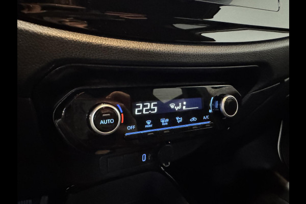 Toyota Aygo X 1.0 VVT-i Automaat Pulse Navigatie Apple Carplay/Android Auto Camera 17" Lichtmetalen Velgen Climate Control Adaptive Cruise Control Two Tone