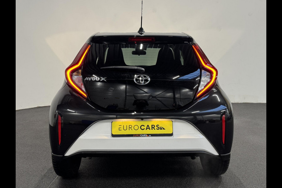 Toyota Aygo X 1.0 VVT-i Automaat Pulse Navigatie Apple Carplay/Android Auto Camera 17" Lichtmetalen Velgen Climate Control Adaptive Cruise Control Two Tone