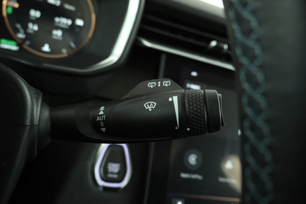 Lynk & Co 01 1.5 all black, navigatie, climate