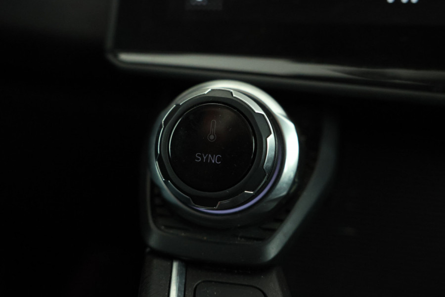 Lynk & Co 01 1.5 all black, navigatie, climate