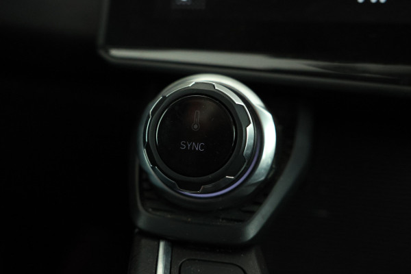 Lynk & Co 01 1.5 all black, navigatie, climate