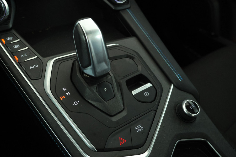 Lynk & Co 01 1.5 all black, navigatie, climate