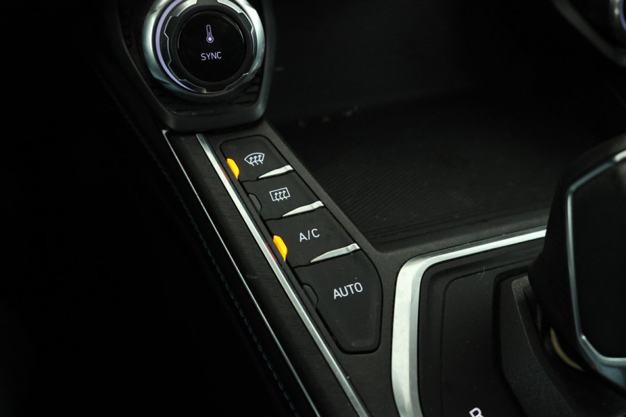 Lynk & Co 01 1.5 all black, navigatie, climate