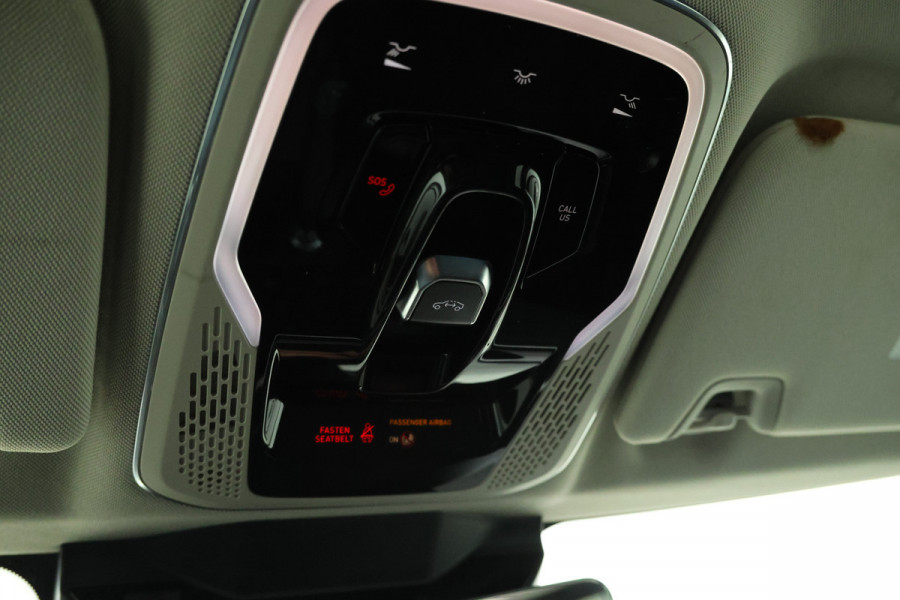 Lynk & Co 01 1.5 all black, navigatie, climate