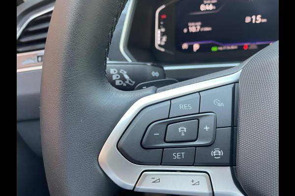 Volkswagen Tiguan 1.5 TSI 150pk DSG Elegance | Navigatie | Apple Carplay/Android Auto | Parkeersensoren | Camera | Adaptive Cruise Control | Stuur-en stoelverwarming | Matrix LED-koplampen | Virtual Cockpit | Getinte ramen | Climate Control | ErgoActive stoelen